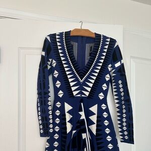Chic Geometric Long Sleeve Dress in Navy and White